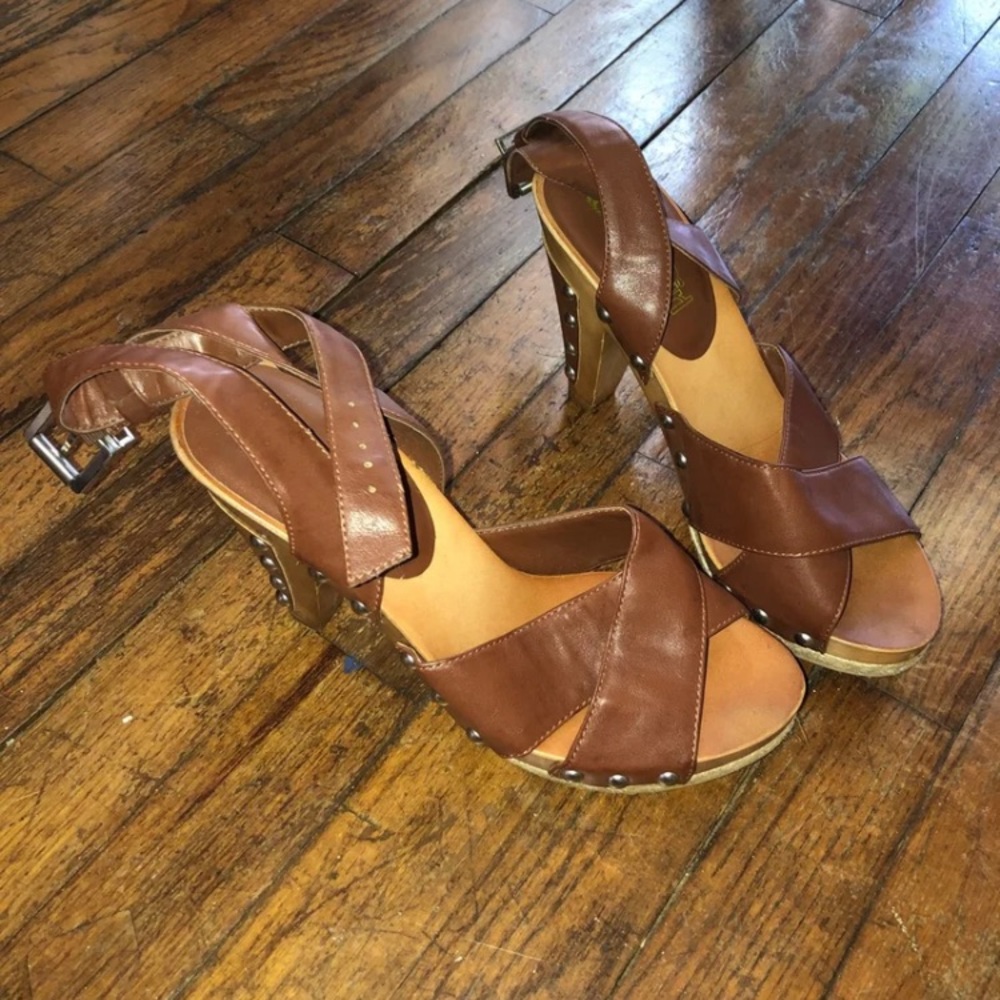 Little brown heels